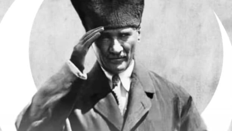 Cumhuriyet’in 102. Yılı Türkiye Genelinde Coşkuyla Kutlanıyor