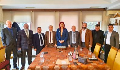 UTSİAD’dan Kosova’da Üst Düzey Temaslar