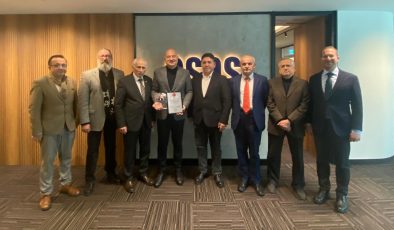 ESAS HOLDİNG CEO’SU ÇAĞATAY ÖZDOĞRU’YA “TÜRK DÜNYASI HİZMET ÖDÜLÜ”