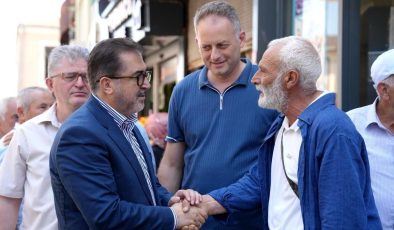 AK Parti İstanbul Milletvekilleri 3 İlçede Vatandaşla Buluştu