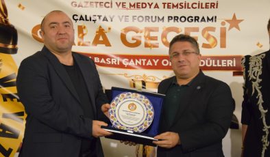 Agil Alesger Türkiye’de “Uluslararası Medya ve İletişim Ödülü”ne Layık Görüldü